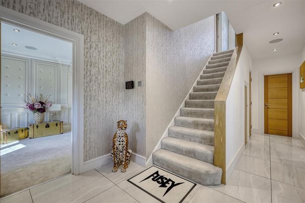 4 bedroom detached house to rent - Photo 1
