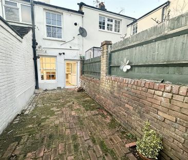 2 bedroom terraced house to rent - Photo 6