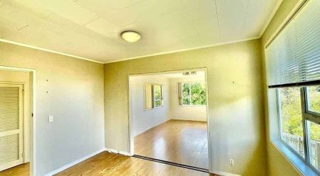 Sunny, pet-friendly and available now! - Photo 5