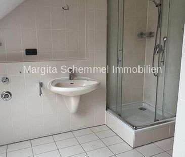 Bezaubernde DG Wohnung in 2-FH - Photo 6