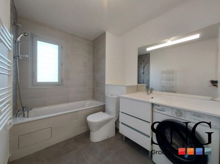 BEAU T2 AVEC TERRASSE ET JARDIN . PARKING DOUBLE - Photo 5