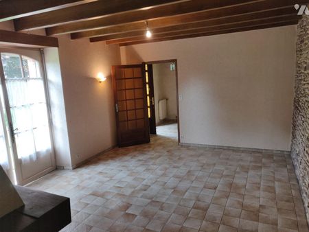 CENTRE DE VERN SUR SEICHE: Proximité directe des commerces, écoles et services, maison ancienne... - Photo 2