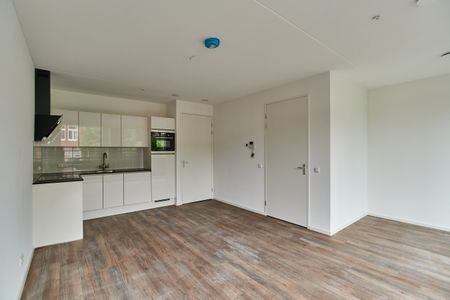 Ruim appartement met twee slaapkamers en buitenruimte - Photo 2