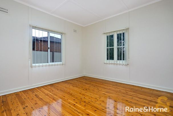 Well-Presented Two Bedroom Home - Photo 1