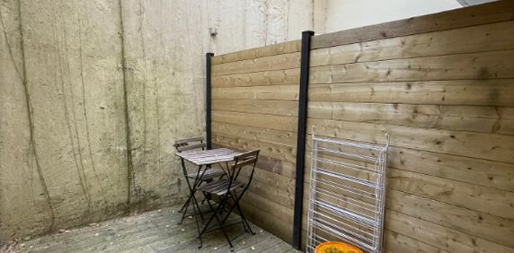 Location Appartement 2 pièces 26m² - Photo 2