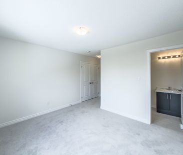 For Lease - 67 Lawrence D. Pridham Avenue, New Tecumseth, Ontario - Photo 4