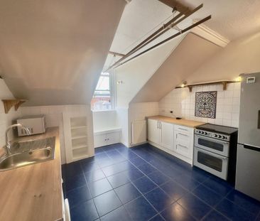 3 bedroom apartment to rent - Photo 5