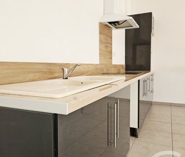 Location Appartement 3 pièces 105m² GRAULHET 81300 - Photo 3