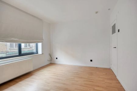 Woning met 4 slaapkamers, 2 badkamers en terras in centrum Leuven ! – EPC 187 kWh/m² - bewoonbare opp. 184m² - Foto 4