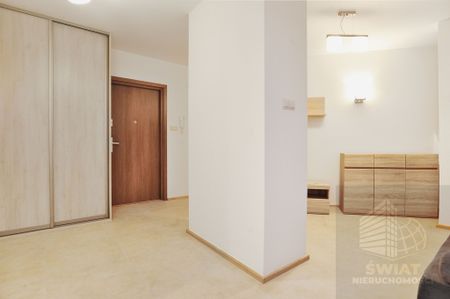 Kawalerka świeżo po remoncie - Zdjęcie 3