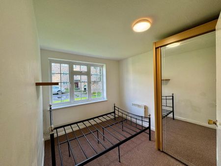 3 bedroom flat to rent - Photo 3