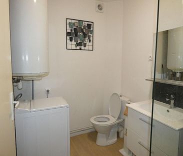 Location Appartement 2 pièces Meublé 38m² NIORT 79000 - Photo 4