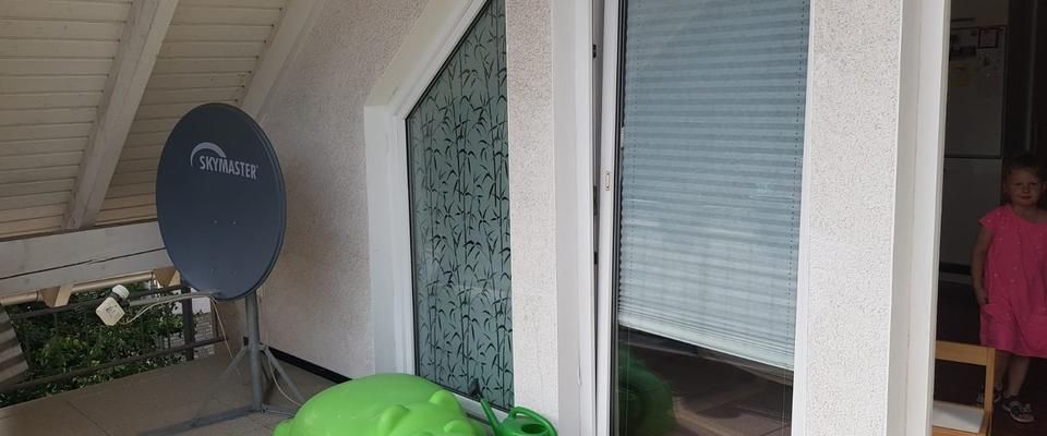 WBS erforderlich - Lichtdurchflutete, freundliche 3-Zimmer-Dachgeschosswohnung mit Balkon - Foto 1