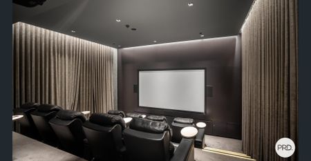 North facing one Bedroom Apartment in Iconic Building! - Photo 3