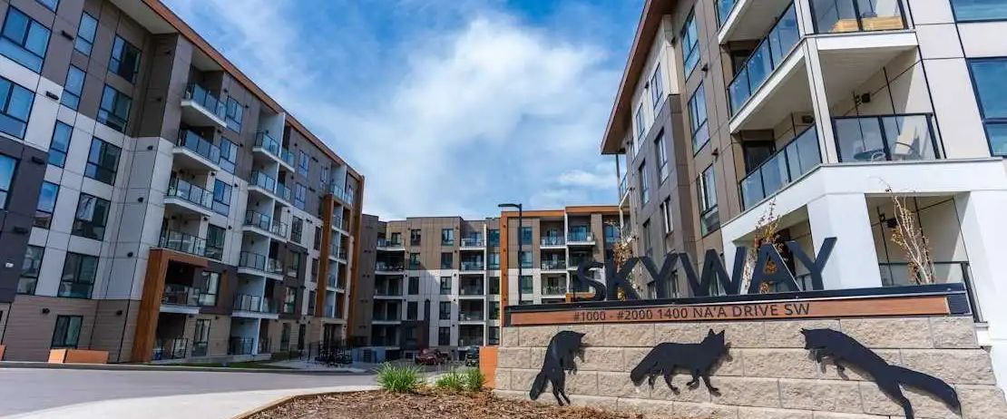 Skyway Apartments — 1 Bedroom, 1 Bathroom - Photo 1