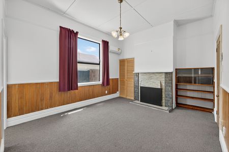 Character-Filled 4 Bedroom Home - One Block from the Beach! - Photo 3