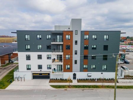 Two Bedroom Suite - Photo 4