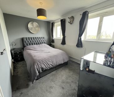 Carters Mead, Harlow - Photo 4
