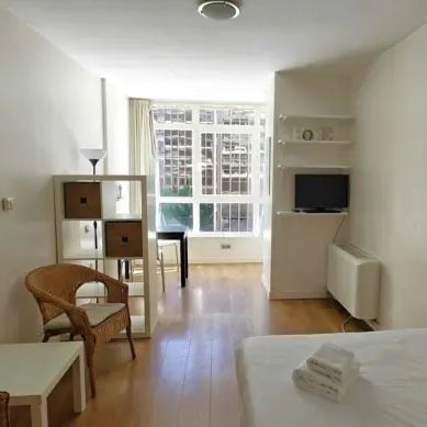 Estudio en alquiler en Calle de Mauricio Legendre - Photo 1