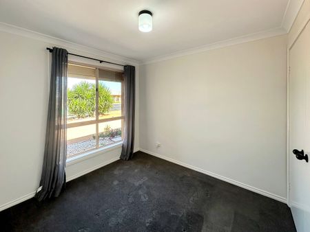 *APPLICATION APPROVED* 3 Bedrooms and a Shed in South Dubbo - Photo 3