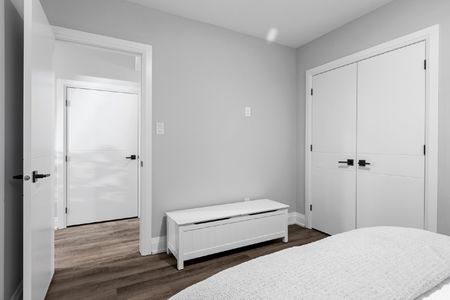 427 Ravenhill Avenue - 4 - Photo 4