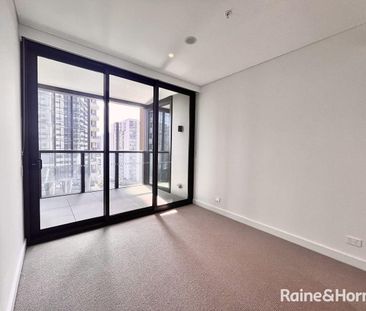 Stunning Near New One Bedroom Apartment in Rhodes Central The Peake... - Photo 5