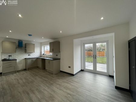 4 bedroom semi-detached house to rent - Photo 4