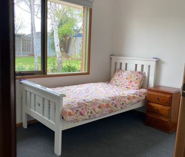 Cranbourne - Photo 4