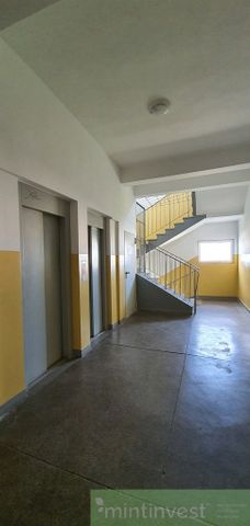 Kawalerka z pięknym widokiem na Panoramę Miasta! - Zdjęcie 2