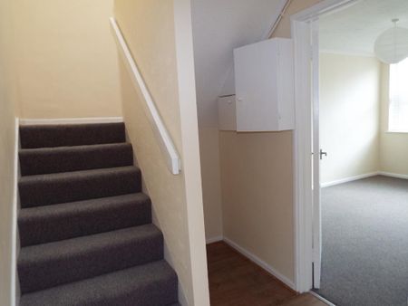 2 bedroom apartment to rent - Photo 4
