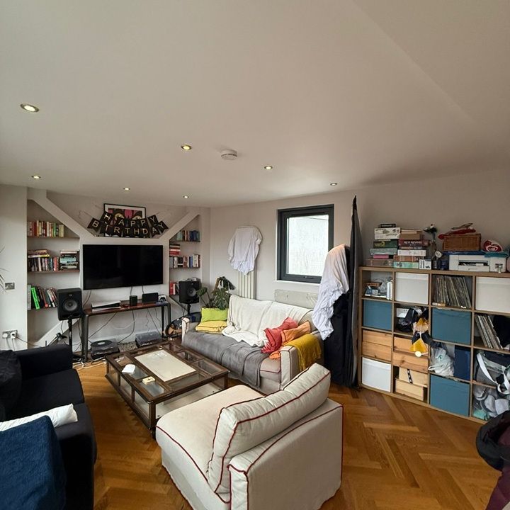 Room in a Shared Flat, Quastel House, SE1 - Photo 1