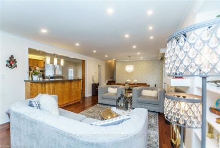 For Lease - 2487 Wyatt Street, Oakville, Ontario - Photo 3