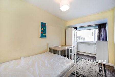 4 bedroom terraced house to rent - Photo 3