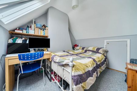 8 bedroom semi-detached house to rent - Photo 5