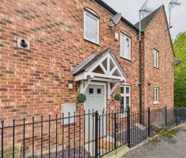 3 bedroom terraced house to rent - Photo 3