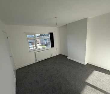 South Avenue, Wakefield, Horbury - Photo 6