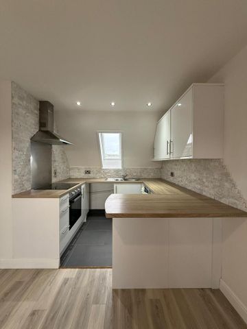 2 bedroom apartment to rent - Photo 4