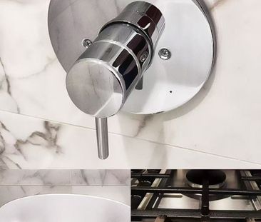 Townhouse in Vancouver West Side, BC - Photo 1