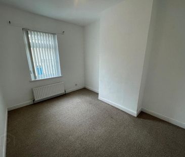 17 St Brides Street, Carrickfergus, BT38 8AF - Photo 1