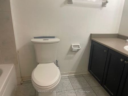 For Lease - 78 Wilmont Court, Brampton, Ontario - Photo 4