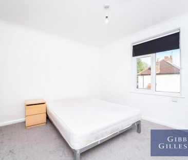 3 bedroom townhouse to rent - Photo 2