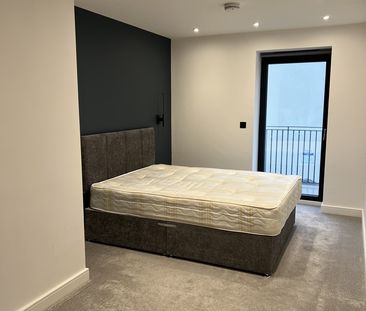 2 Bed Flat, Springbrook Court, NW9 - Photo 4