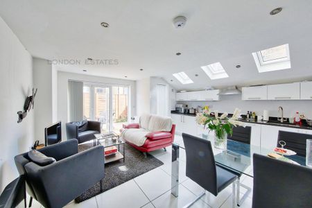 2 bedroom flat to rent - Photo 3