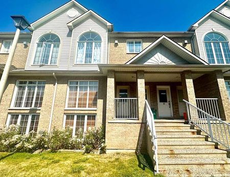 1701 Blohm Drive, Greenboro East, Ottawa, ON - Photo 2