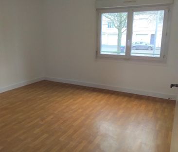 Location Appartement 3 pièces 67m² - Photo 3