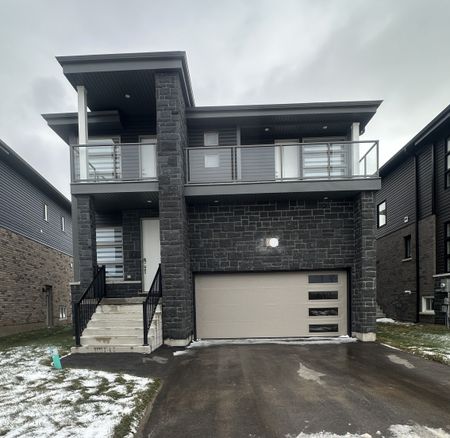 For Lease - 123 Sebastian Street, Blue Mountains, Ontario - Photo 3