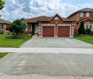 For Lease - 24 Sun King Crescent Unit# Main Floor, Barrie, Ontario - Photo 2