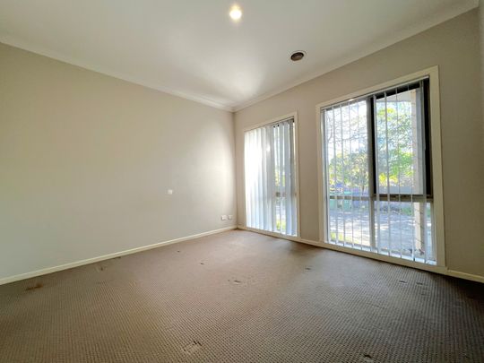 3 Bedroom Unit in Prime Location - Photo 1
