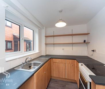 1 bedroom mews to rent - Photo 4