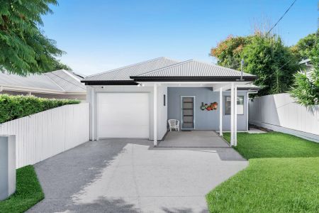 Nestled on a peaceful street with serene parklands - Photo 4